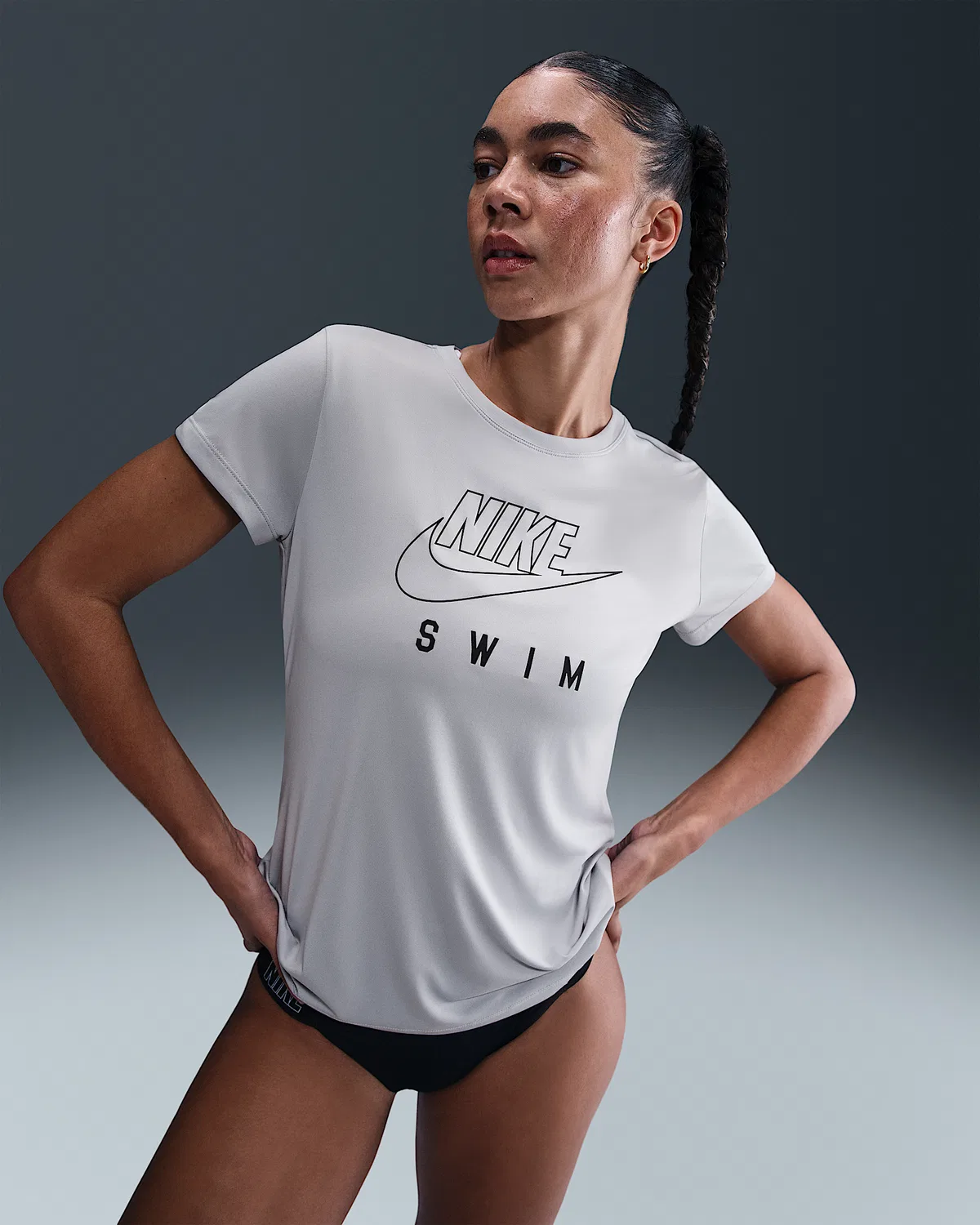 Женский топ с коротким рукавом Nike Swim Swoosh Hydroguard, Light Smoke Grey — фото 3