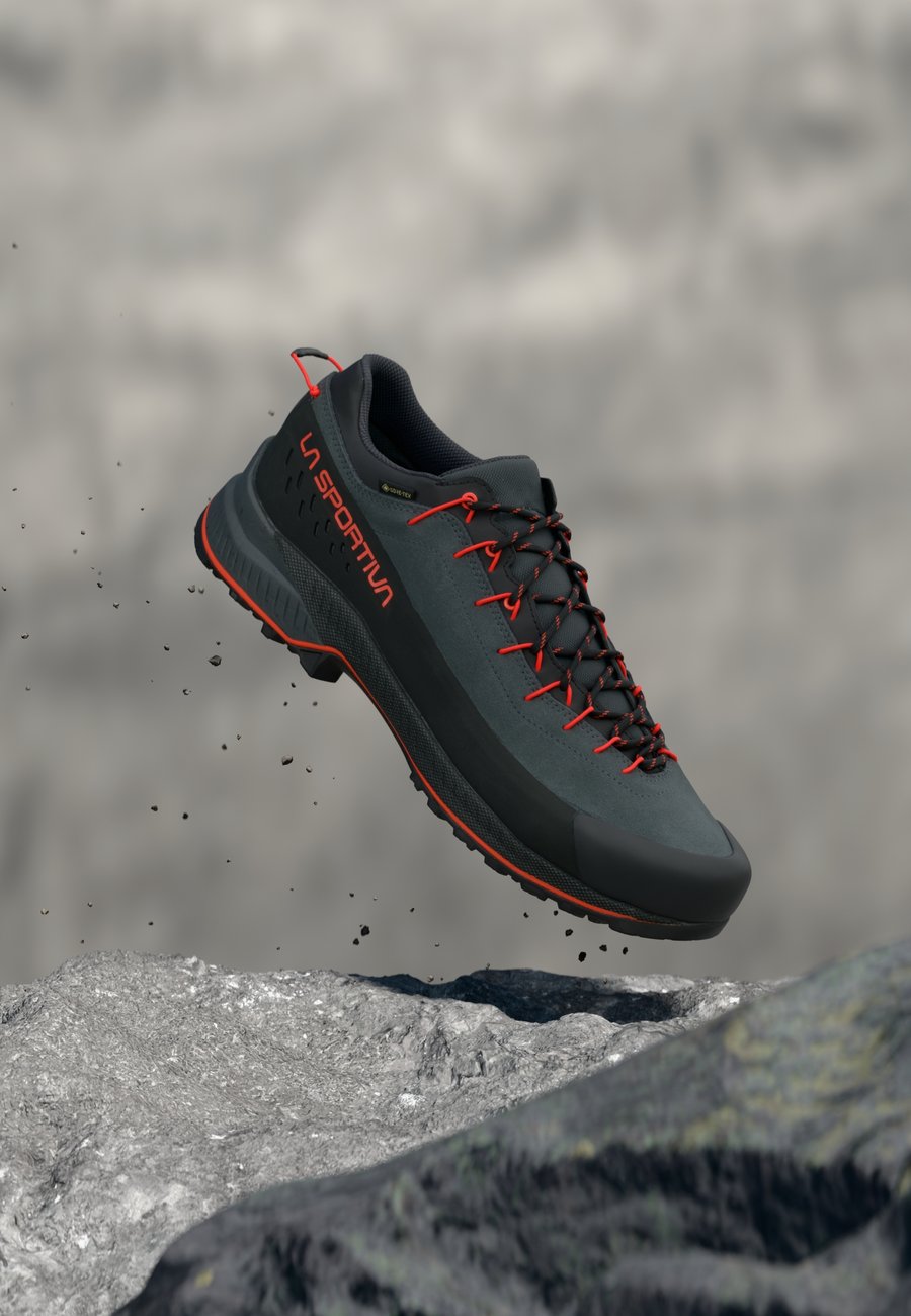 

Кроссовки La Sportiva TX4 EVO GTX, Carbon/Cherry Tomato/Black