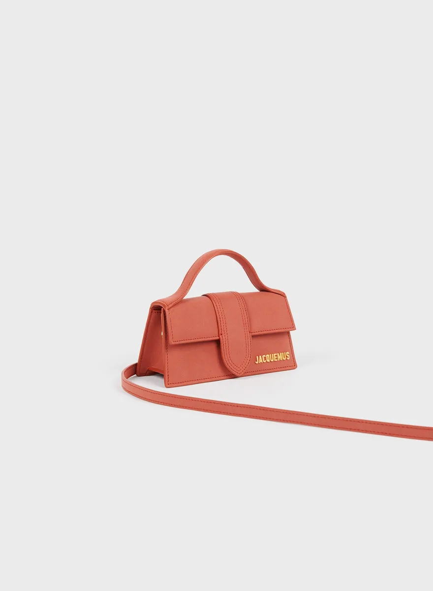 

Сумка через плечо с клапаном Ле Бамбино Jacquemus, темно-красный