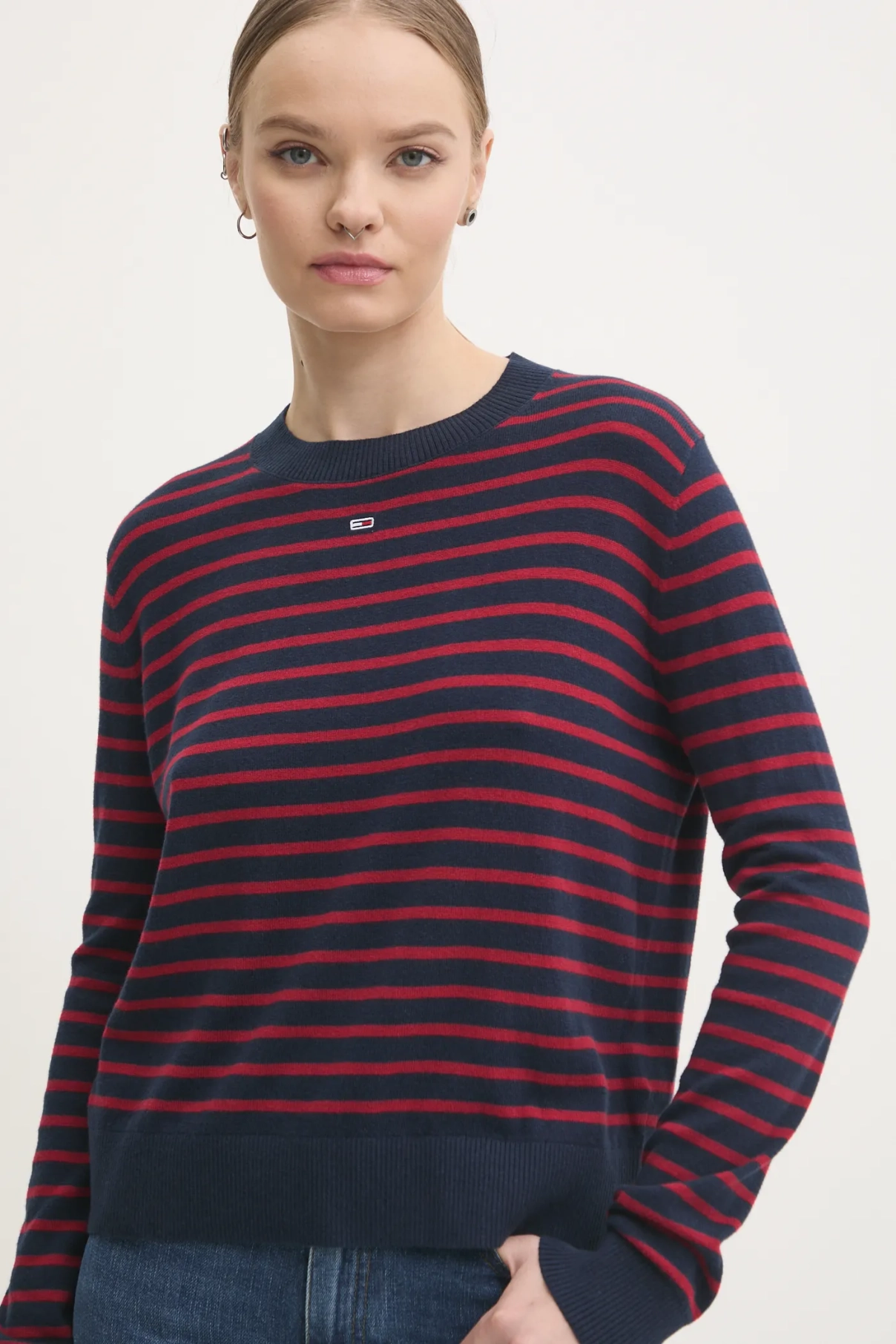 

Свитер Tommy Jeans, темно-синий