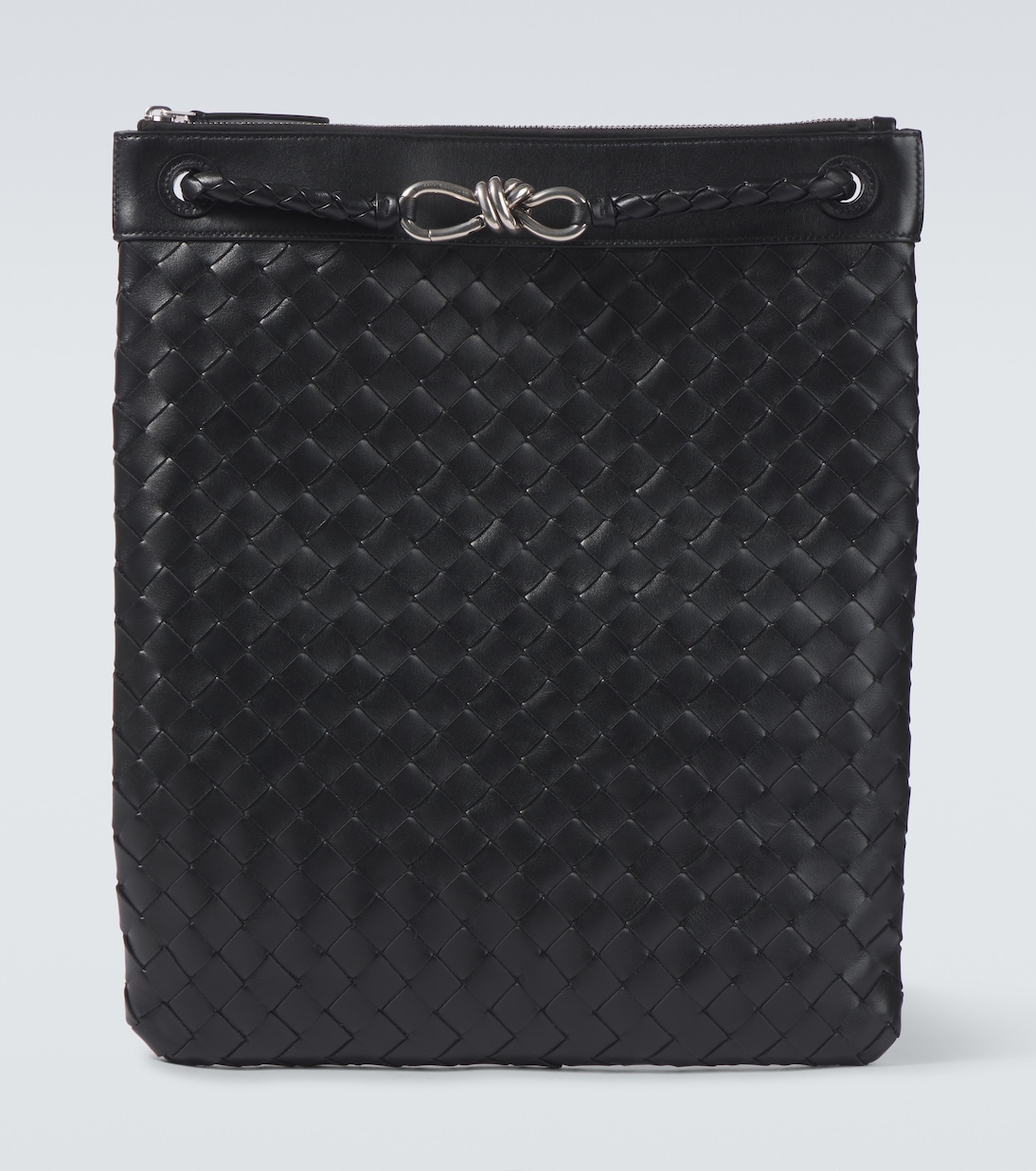 

Плоский кожаный мессенджер Intrecciato Andiamo Bottega Veneta, Black-Vintage Silver