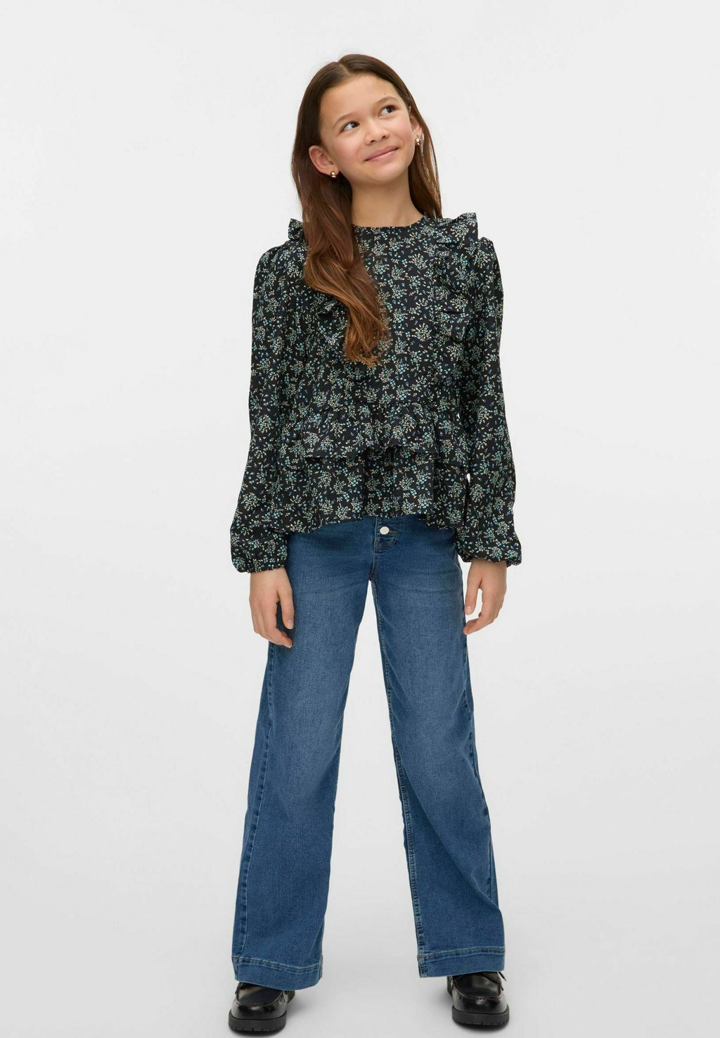 

Блуза VMFLORALY VERO MODA Girl, черный