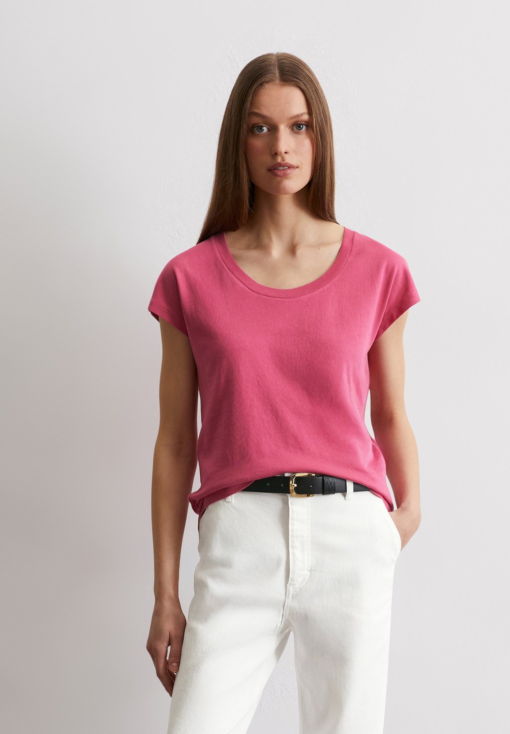 

Базовая футболка OVERCUT SLEEVES DEEP ROUND NECK Marc O'Polo, светло-розовый