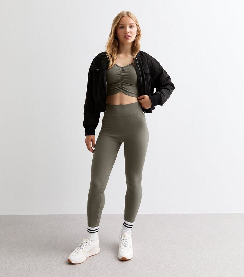

Зеленые леггинсы в рубчик для девочек New Look, хаки