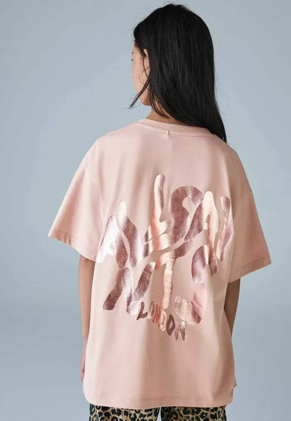 Футболка стандартного кроя с принтом логотипа «орландо». Smallsaints, Mid Pink Metallic — фото 2