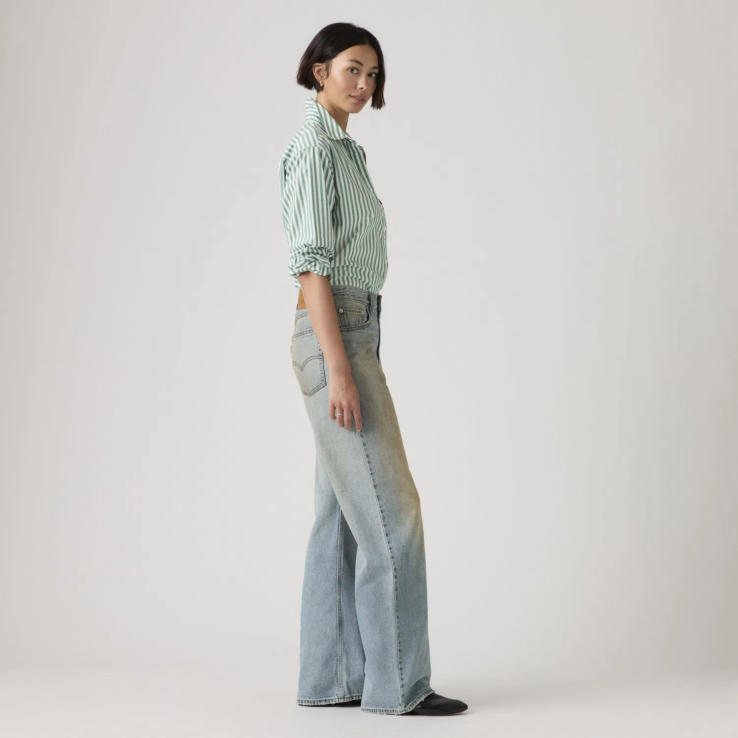 Свободные женские джинсы-ботинки Levi's, Medium Wash — фото 4