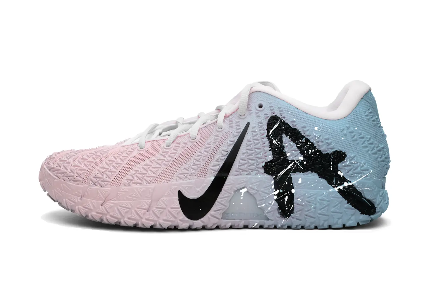 

Nike Баскетбольные кроссовки Ja Morant 3 с износостойким покрытием, мгновенно привлекающие внимание. Низкий верх. Мужские, сине-розовые