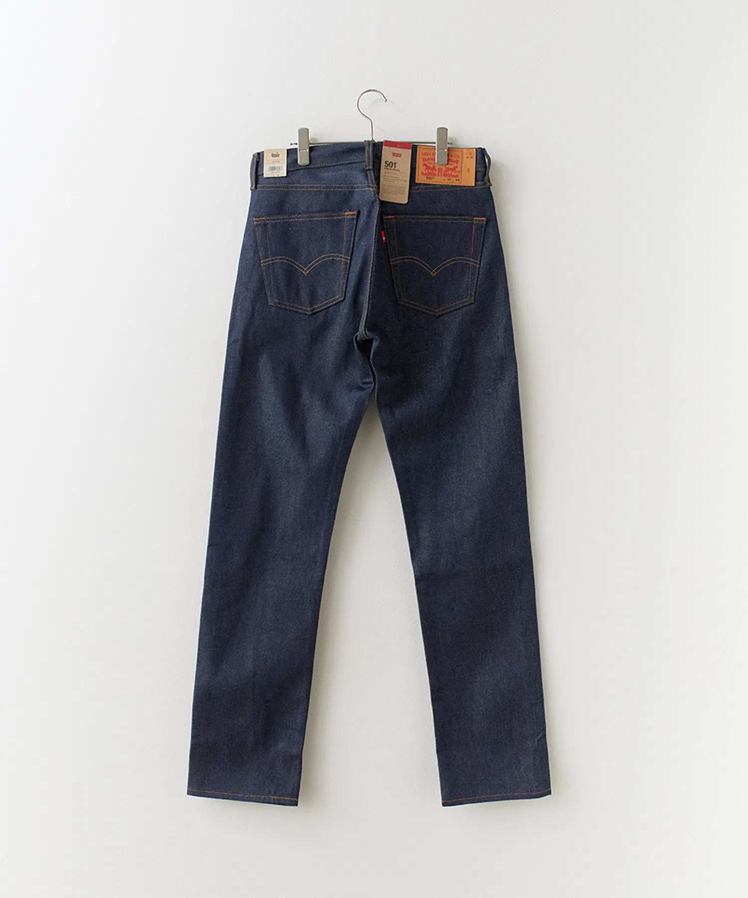 Джинсы LEVI'S 501 ORIGINAL, плотный деним, коллекция весна/лето 2026. — фото 3