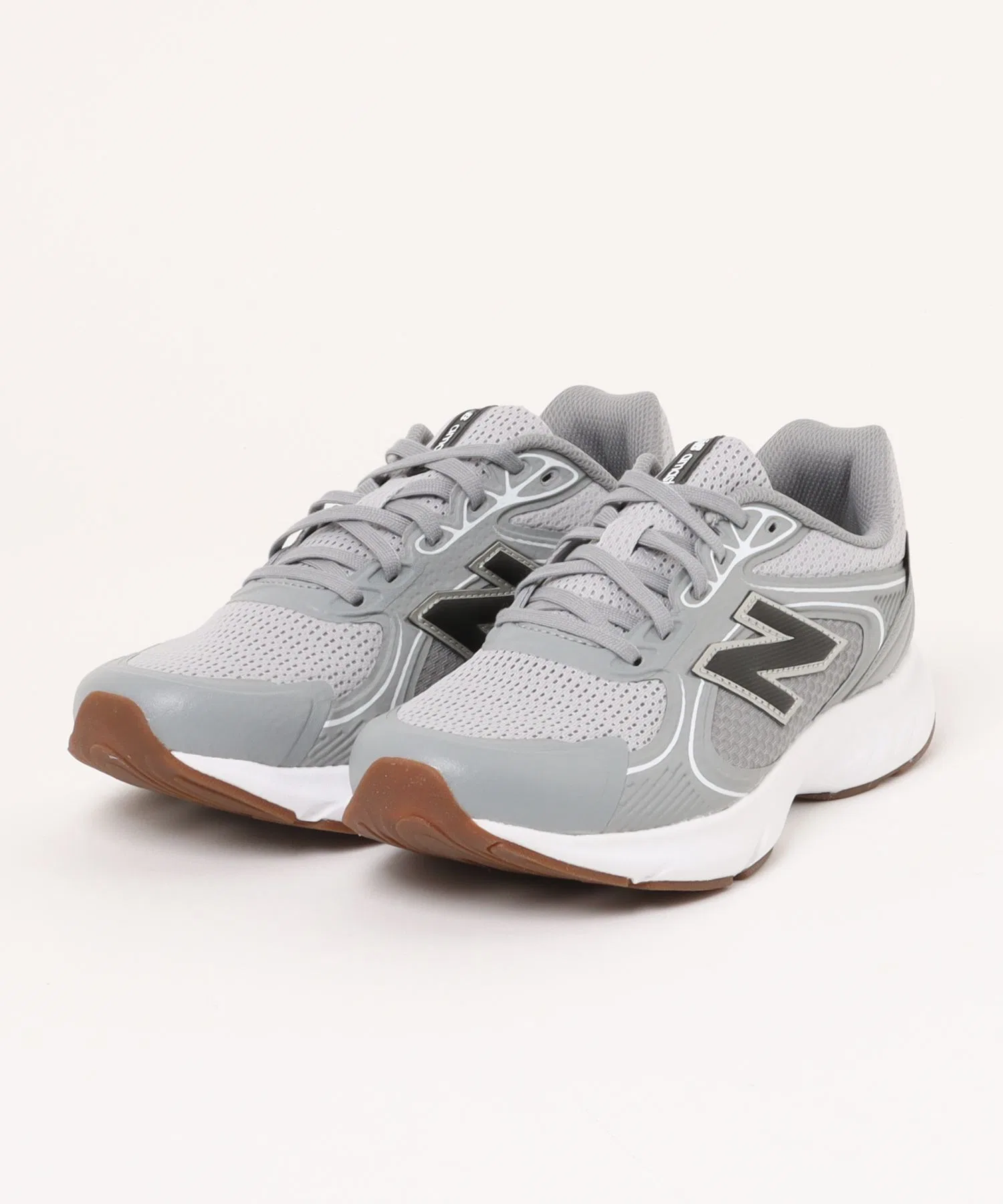 Мужские кроссовки New Balance Fresh Foam AMASTE серые
