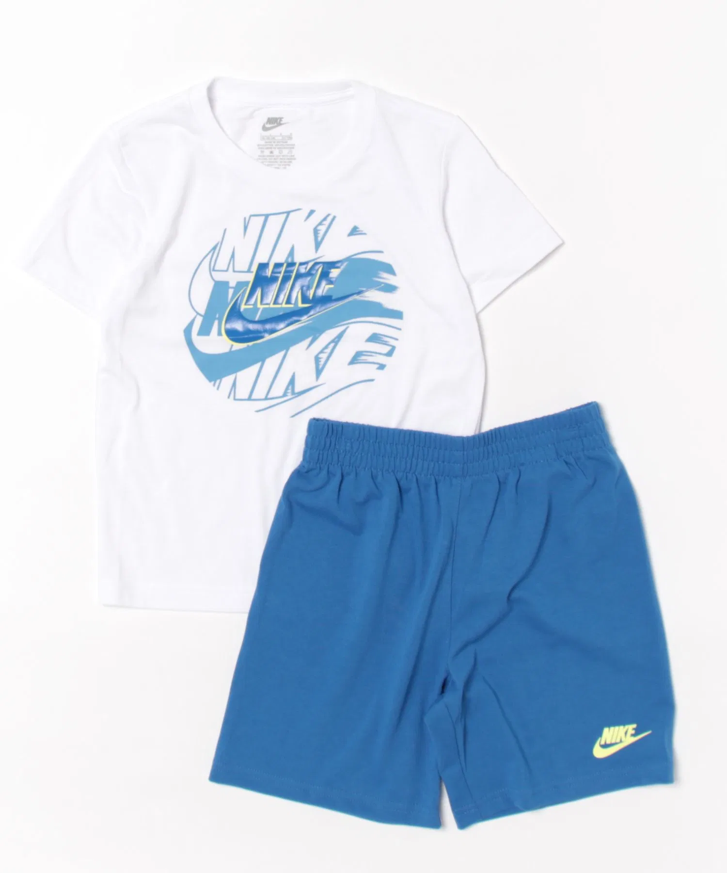 Детский комплект Nike футболка и шорты