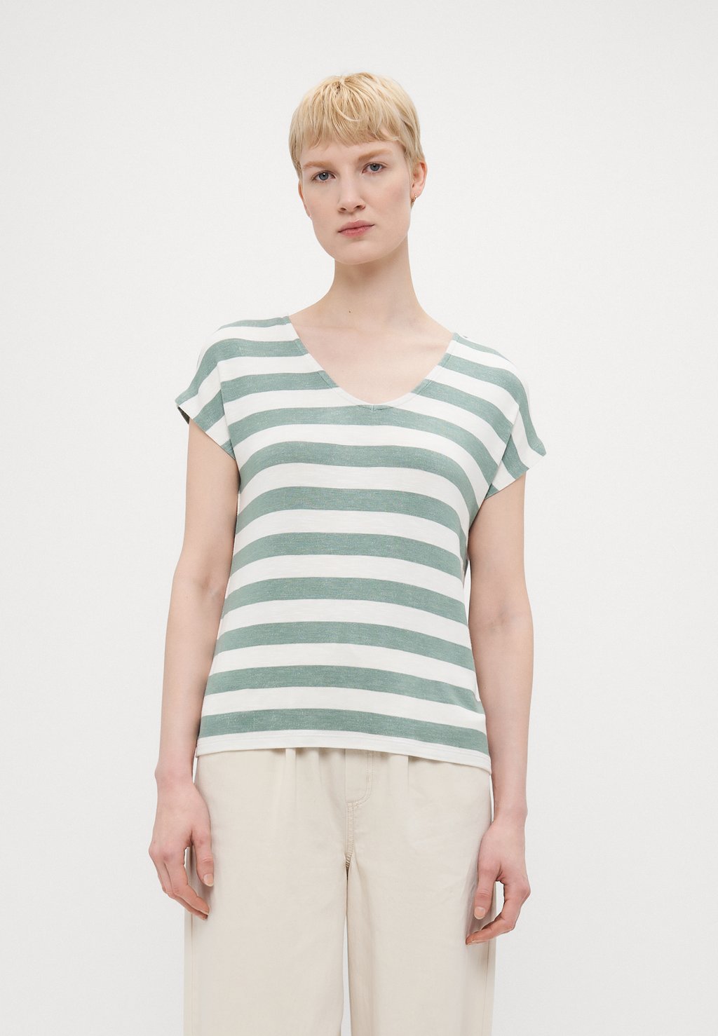 

Футболка с принтом ONLLIRA LIFE V NECK ONLY Tall, темно-зеленый