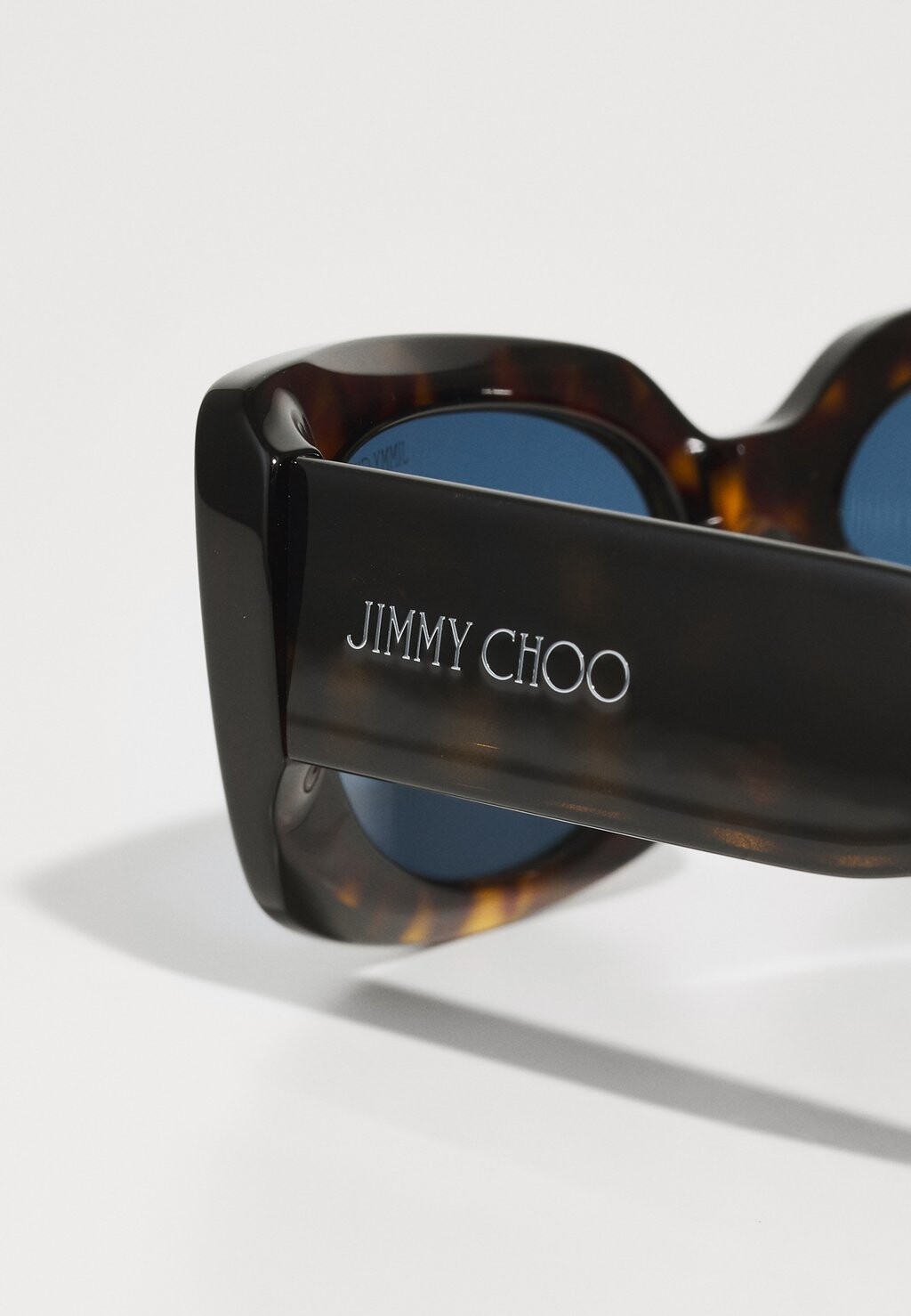 

Солнцезащитные очки Jimmy Choo, черный