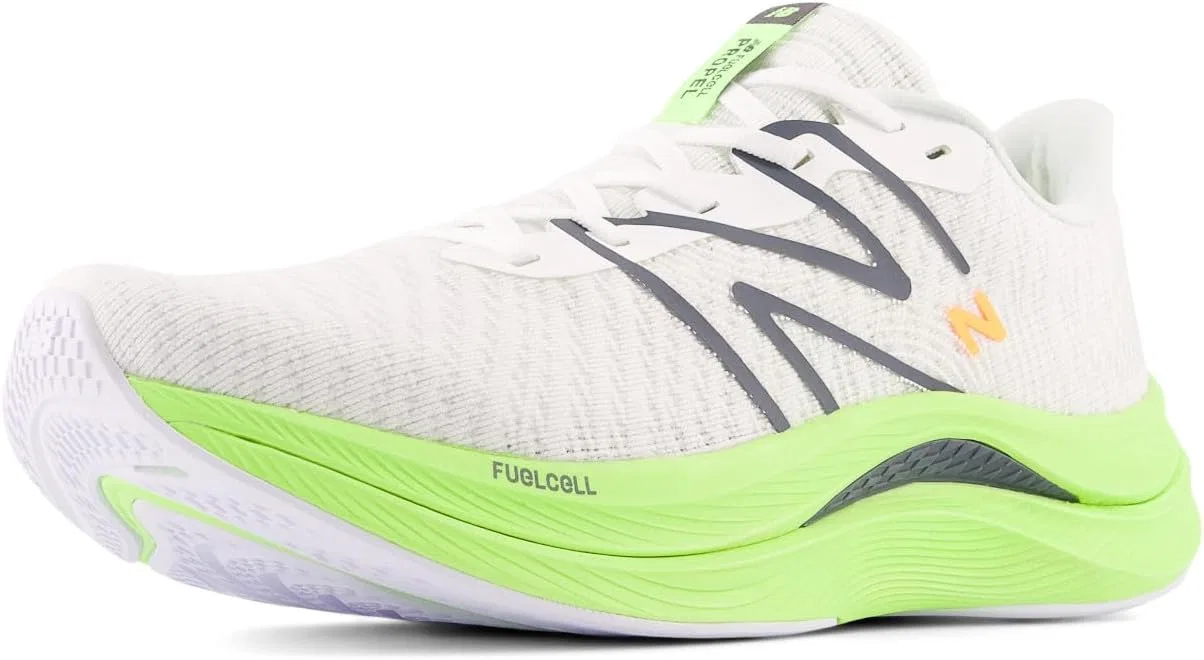 Мужские беговые кроссовки New Balance Fuelcell Propel V4, White Bleached Lime Glo Graphite