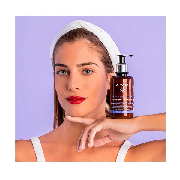 Успокаивающее очищающее средство для лица Crema-Espuma Limpiadora Apivita, 200 ml — фото 3
