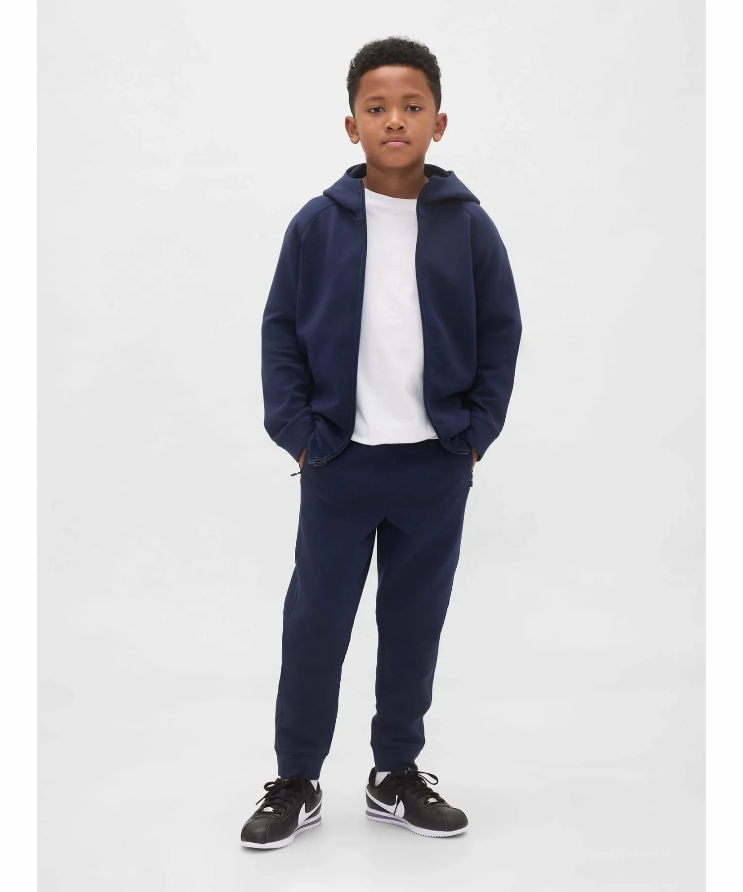 Детские спортивные брюки GapFit Tech Quick Dry (K) GAP, TAPESTRY_NAVY — фото 2