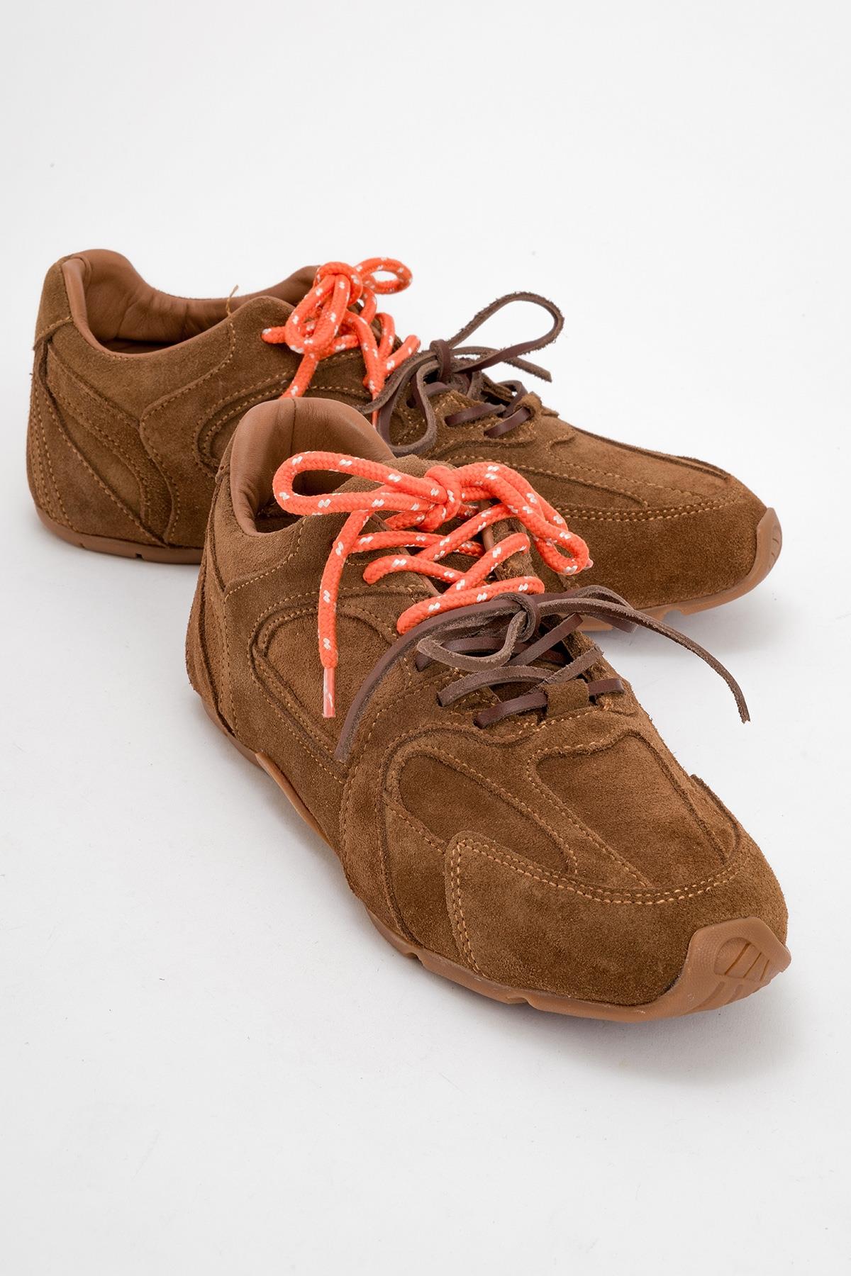Кожаные кроссовки Selena Forever & Always Shoes, Cognac Suede Leather