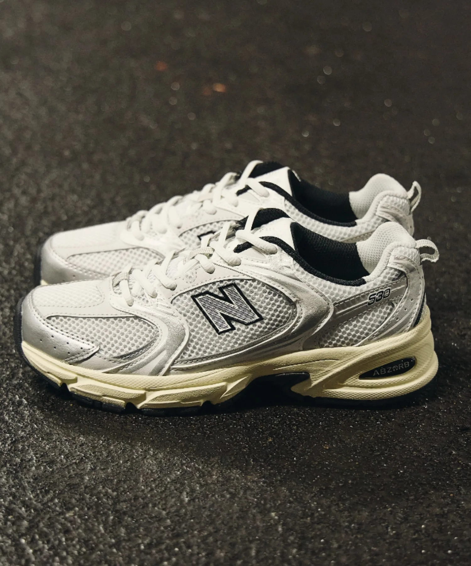 Унисекс кроссовки из искусственной кожи и сетки New Balance MR530TA серебристые