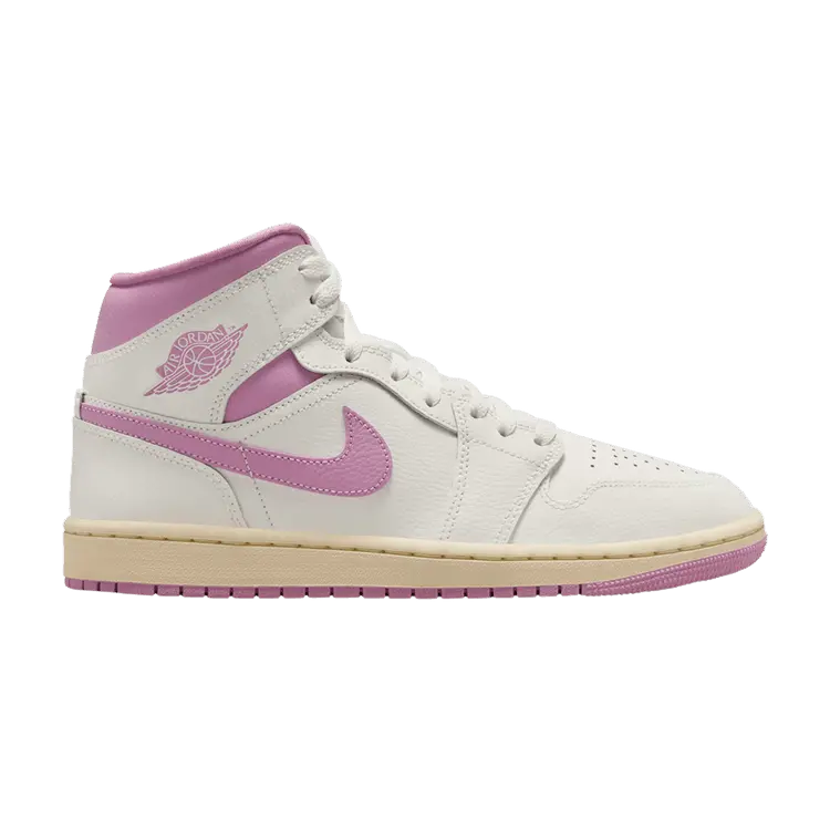 

Кроссовки Air Jordan Wmns Air Jordan 1 Mid Strawberries & Cream, кремовый