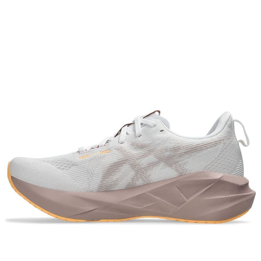 Кроссовки (WMNS) ASICS Novablast 5 'White Fawn'