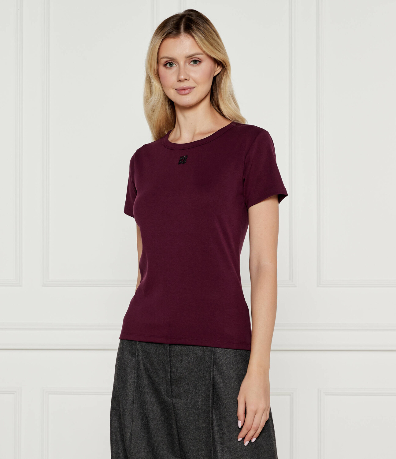 

Футболка HUGO Deloris Regular Fit, фиолетовый