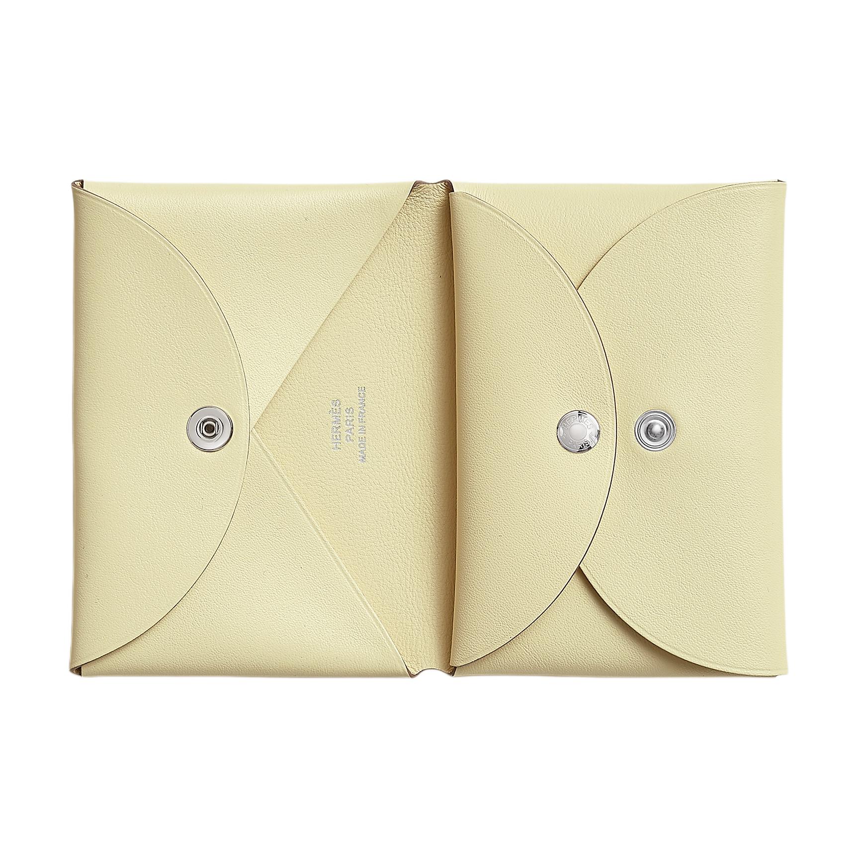 HERMES Картхолдер Calvi Duo Swift Calfskin женский светло-желтый — фото 3