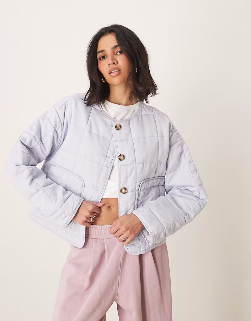 

Укороченная стеганая куртка ASOS DESIGN без воротника бледно-голубого цвета