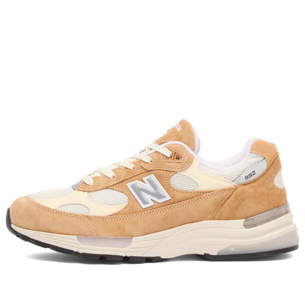 

Кроссовки U992Cc - сделано в США New Balance, коричневый