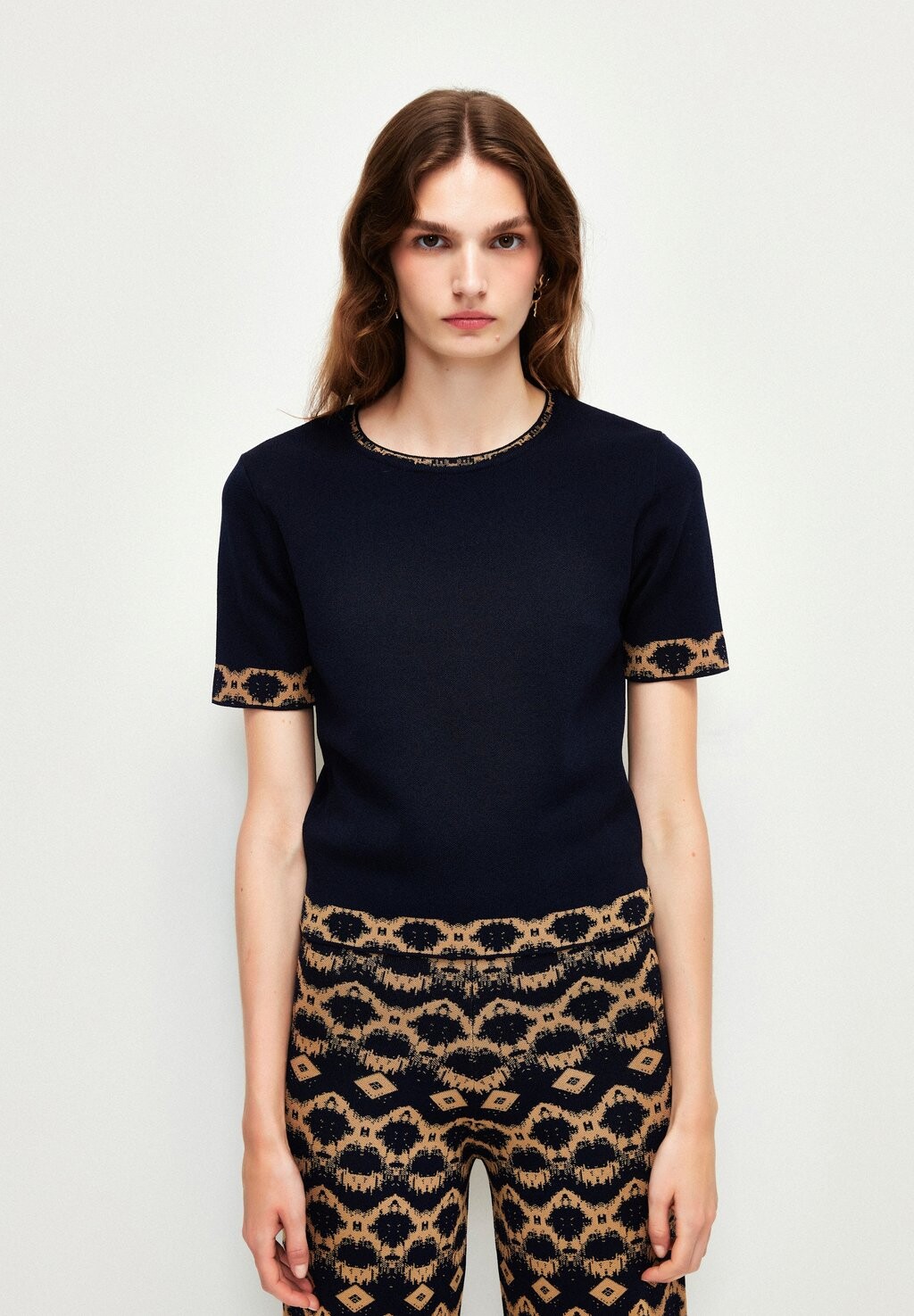 

Базовая футболка Printed adL, цвет printed navy blue