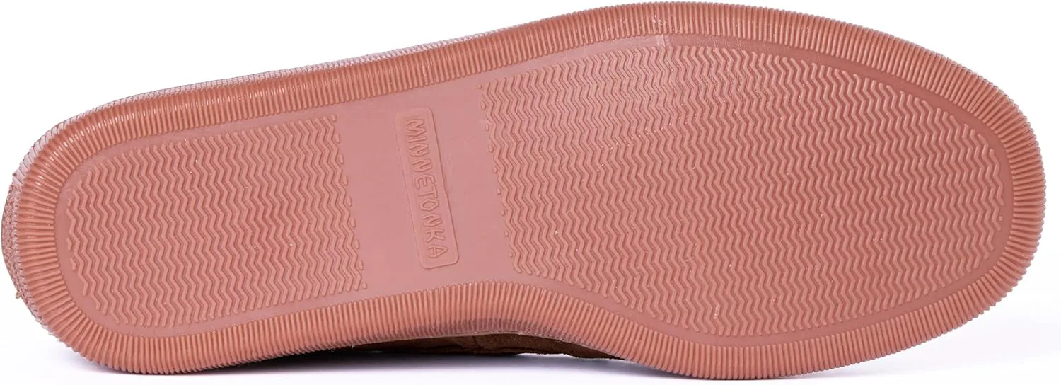 Мужские тапочки Minnetonka с плюшевой подкладкой и жесткой подошвой — фото 2