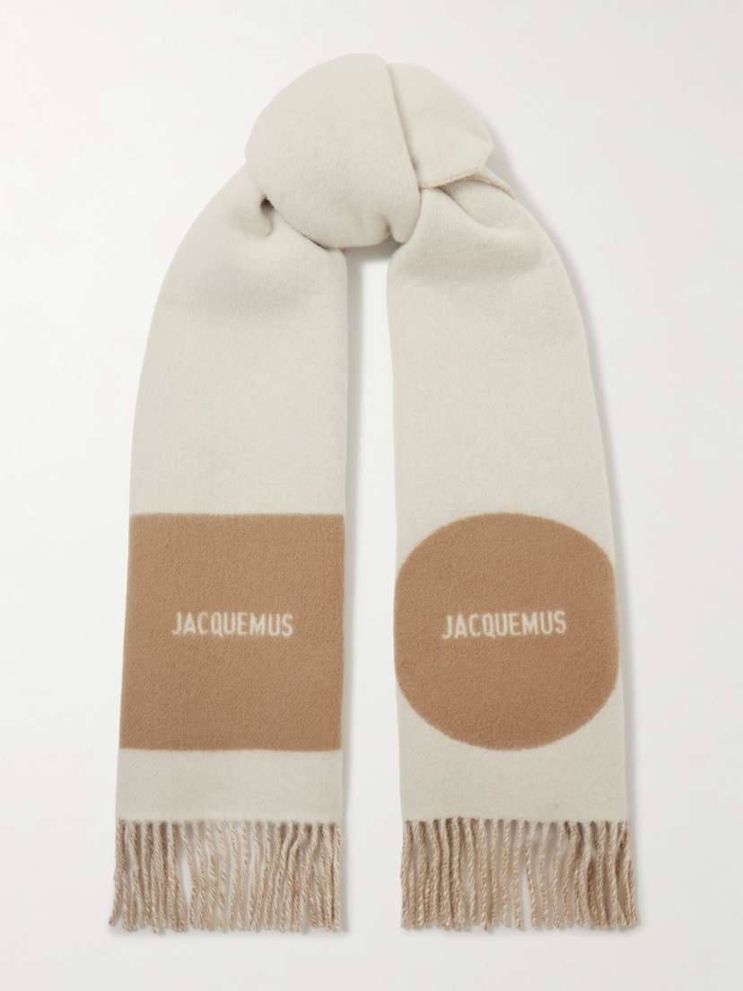

Шерстяной жаккардовый шарф с бахромой Jacquemus, бежевый