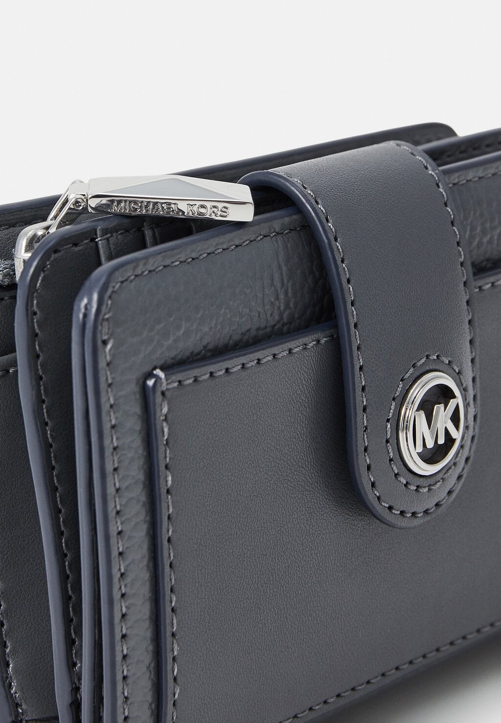 

Кошелек CHARM TAB COMPACT MICHAEL Michael Kors, серый
