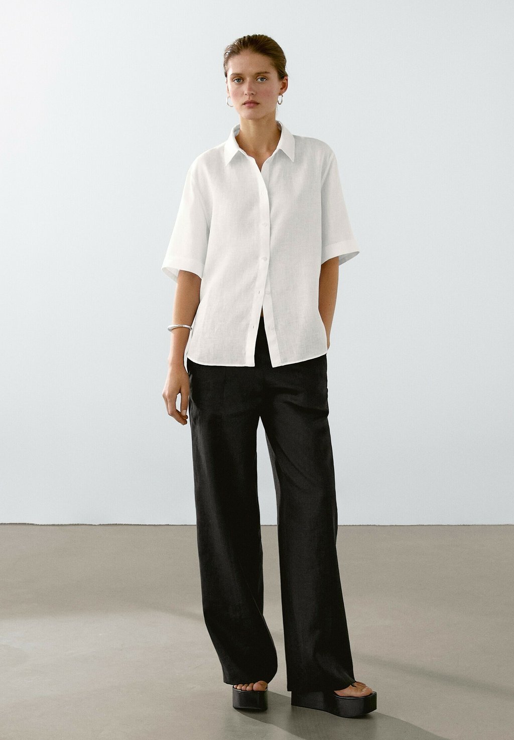 

Блузка на пуговицах SHORT SLEEVE Massimo Dutti, белый