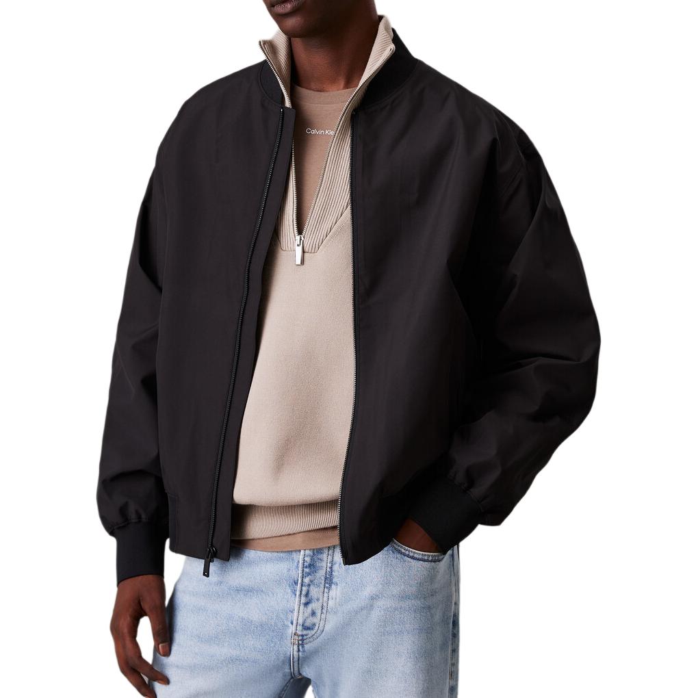 

Calvin Klein Куртки и пальто мужские, черный