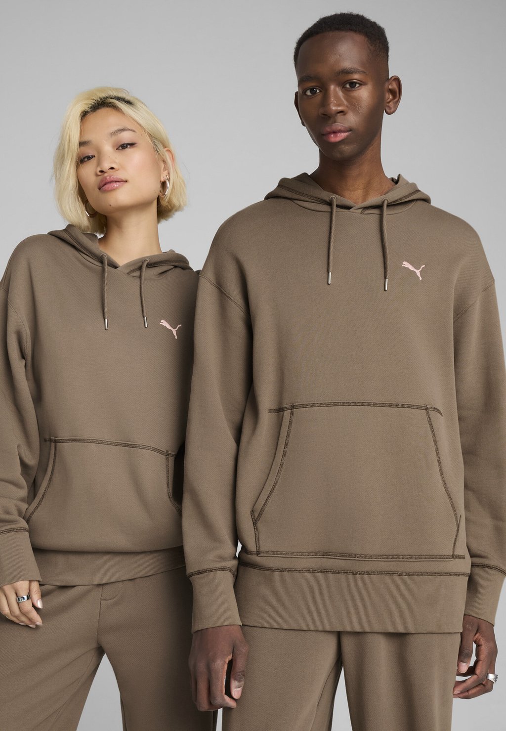 

Толстовка PREMIUM ESS RELAXED GRAPHIC Puma, коричневый