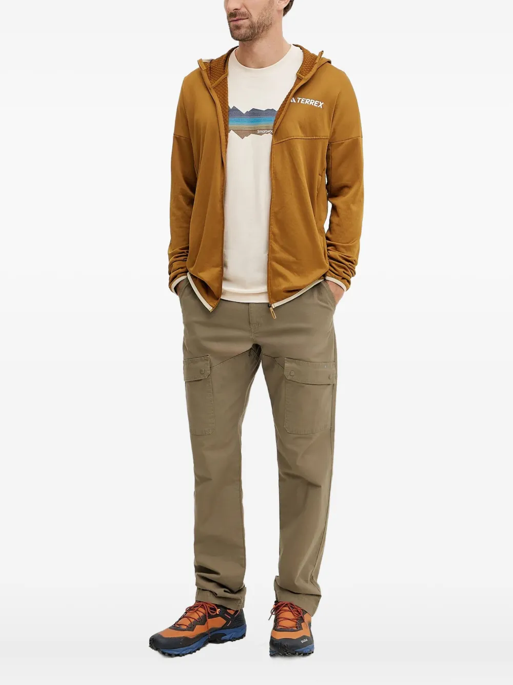 

Спортивная куртка на молнии с капюшоном adidas, коричневый