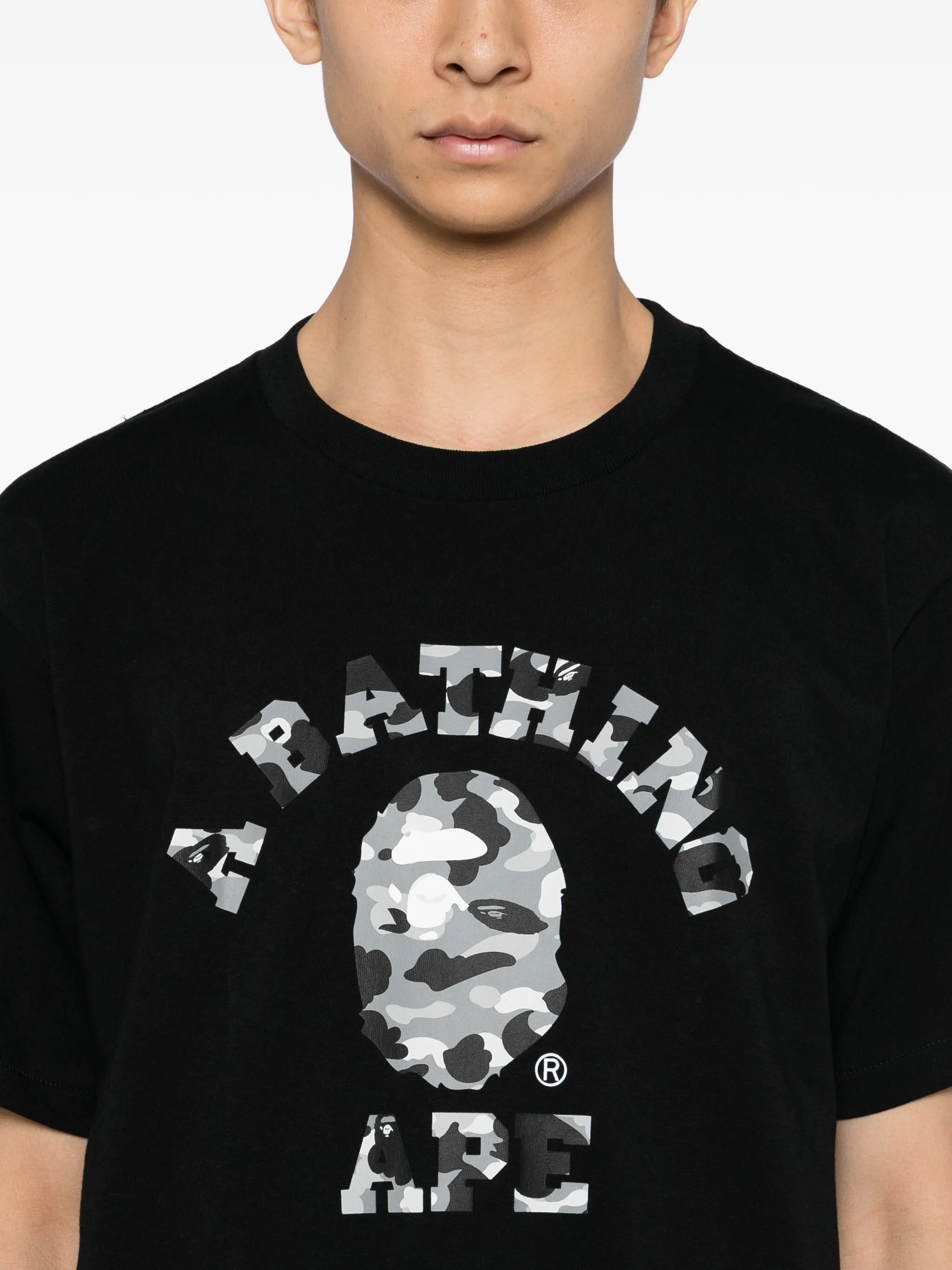 Футболка 1st Camo College A Bathing Ape, черный — фото 4