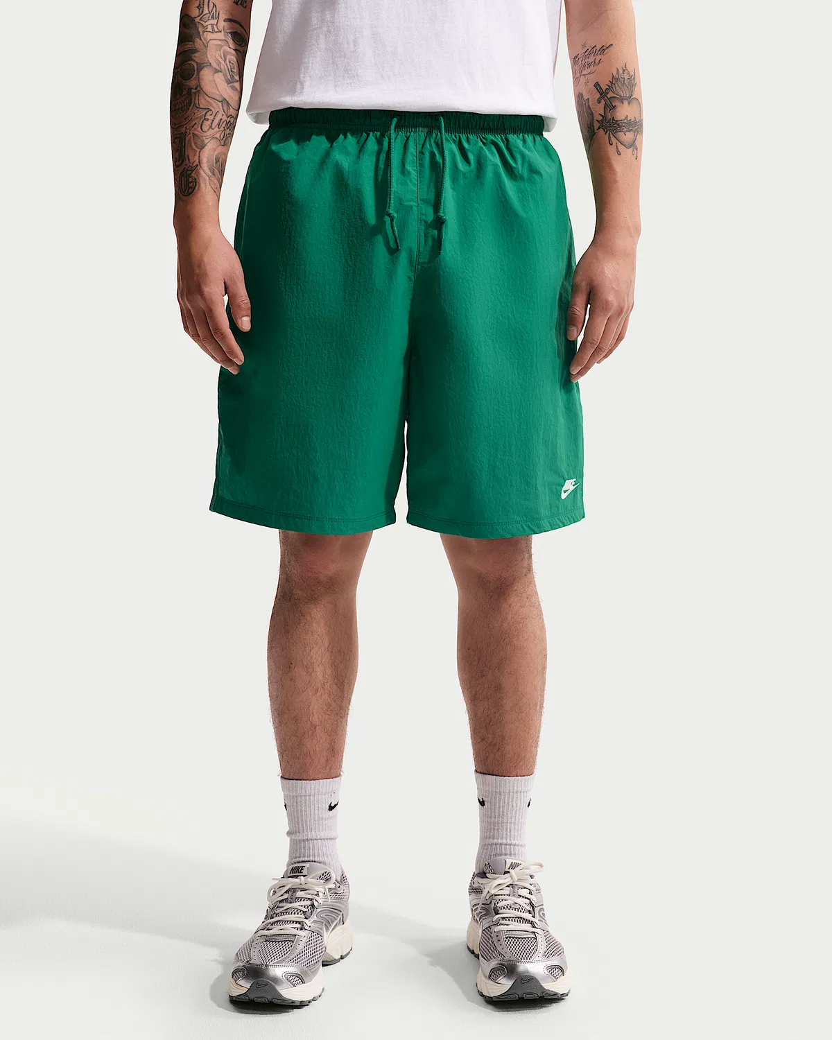 Мужские спортивные шорты Nike Sportswear Club, Malachite/White — фото 2