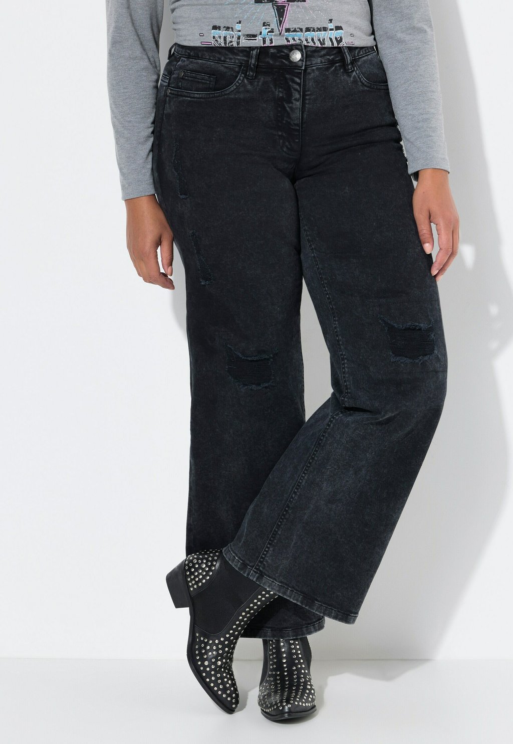 

Расклешенные джинсы WITH WIDE AND DISTRESSED DETAILS Angel of Style, черный