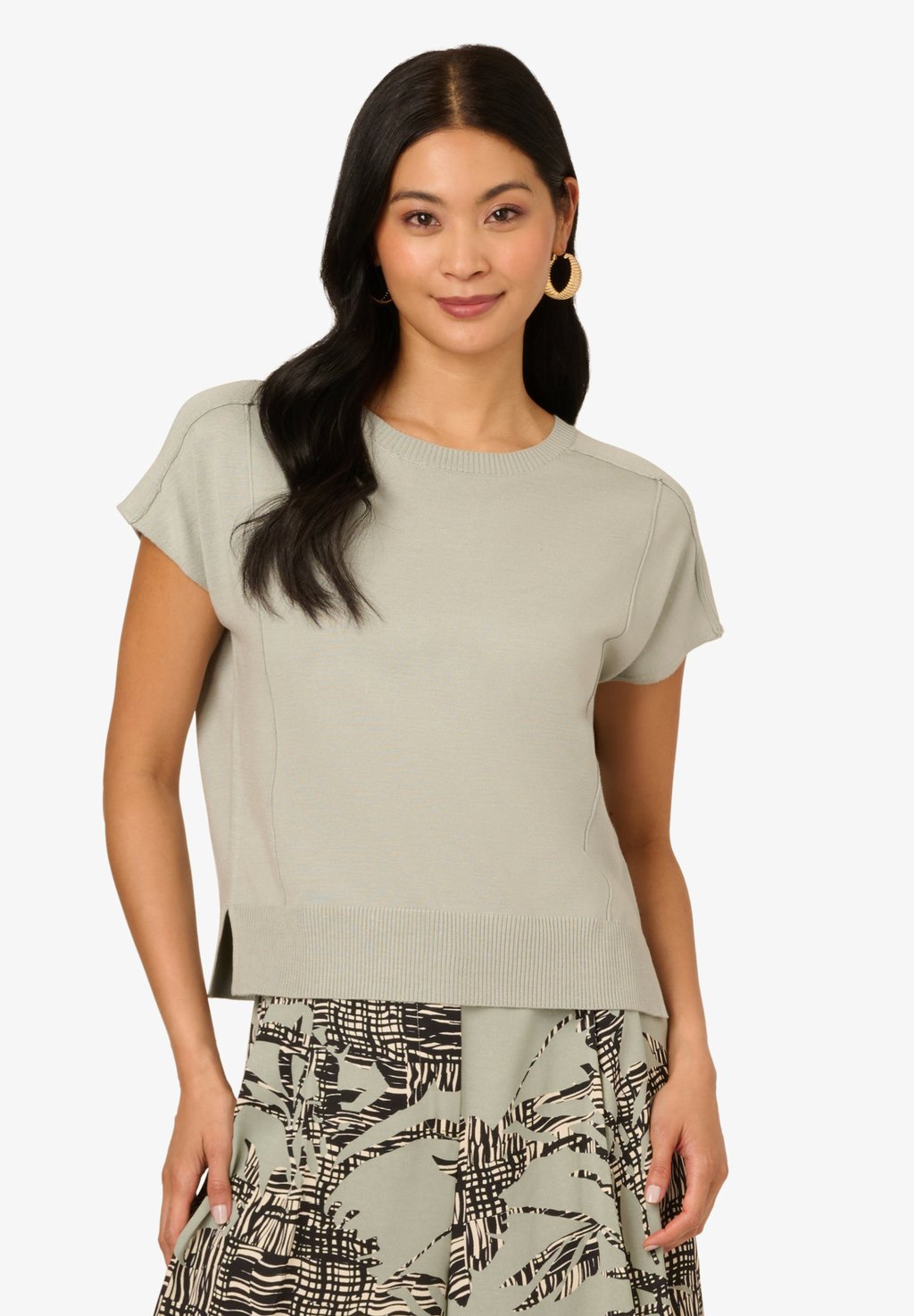 

Базовая футболка CREW NECK EXPOSED SEAM EXTENDED SLEEVES Adrianna Papell, светло-зеленый