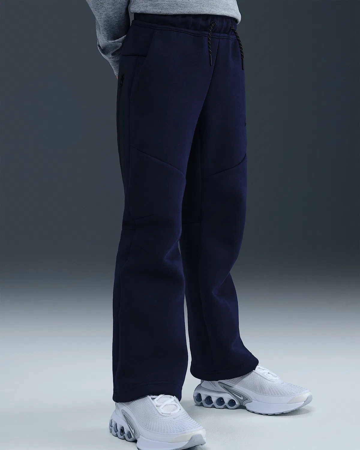 Детские (мальчиковые) штаны с открытым низом Nike Sportswear Tech Fleece, Obsidian/Black/Black — фото 2