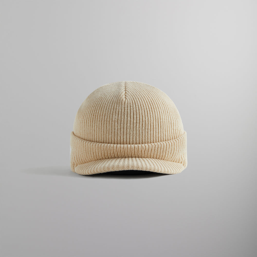 

Шапка Kith for the New York Yankees Visor Beanie, цвет Sandrift