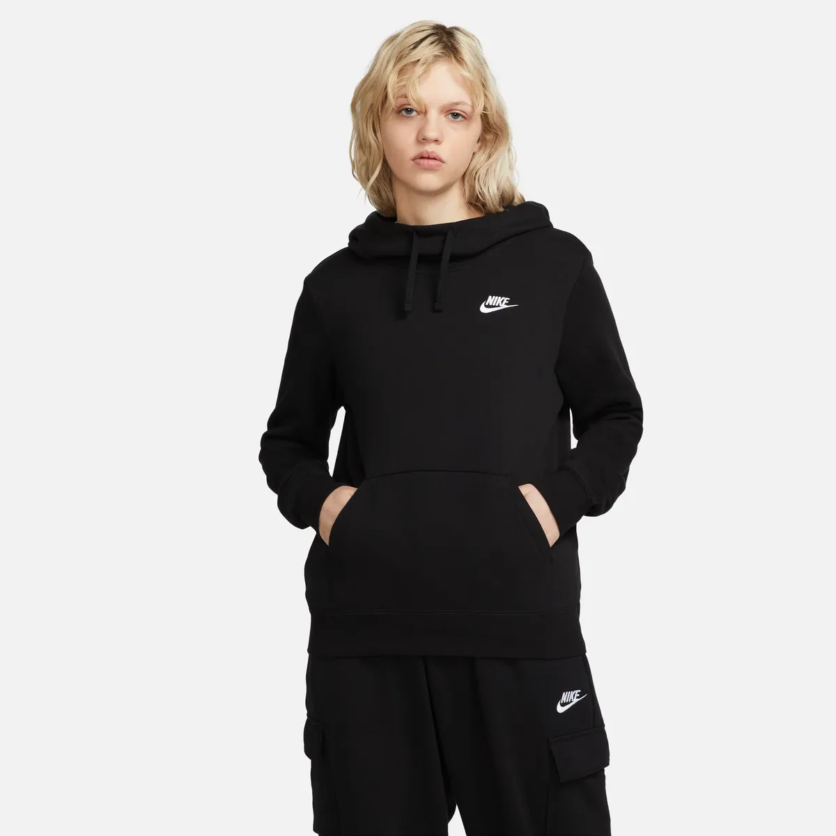

Толстовка с капюшоном Nike Sportswear "Club Fleece Women's Funnel Hoodie", белый