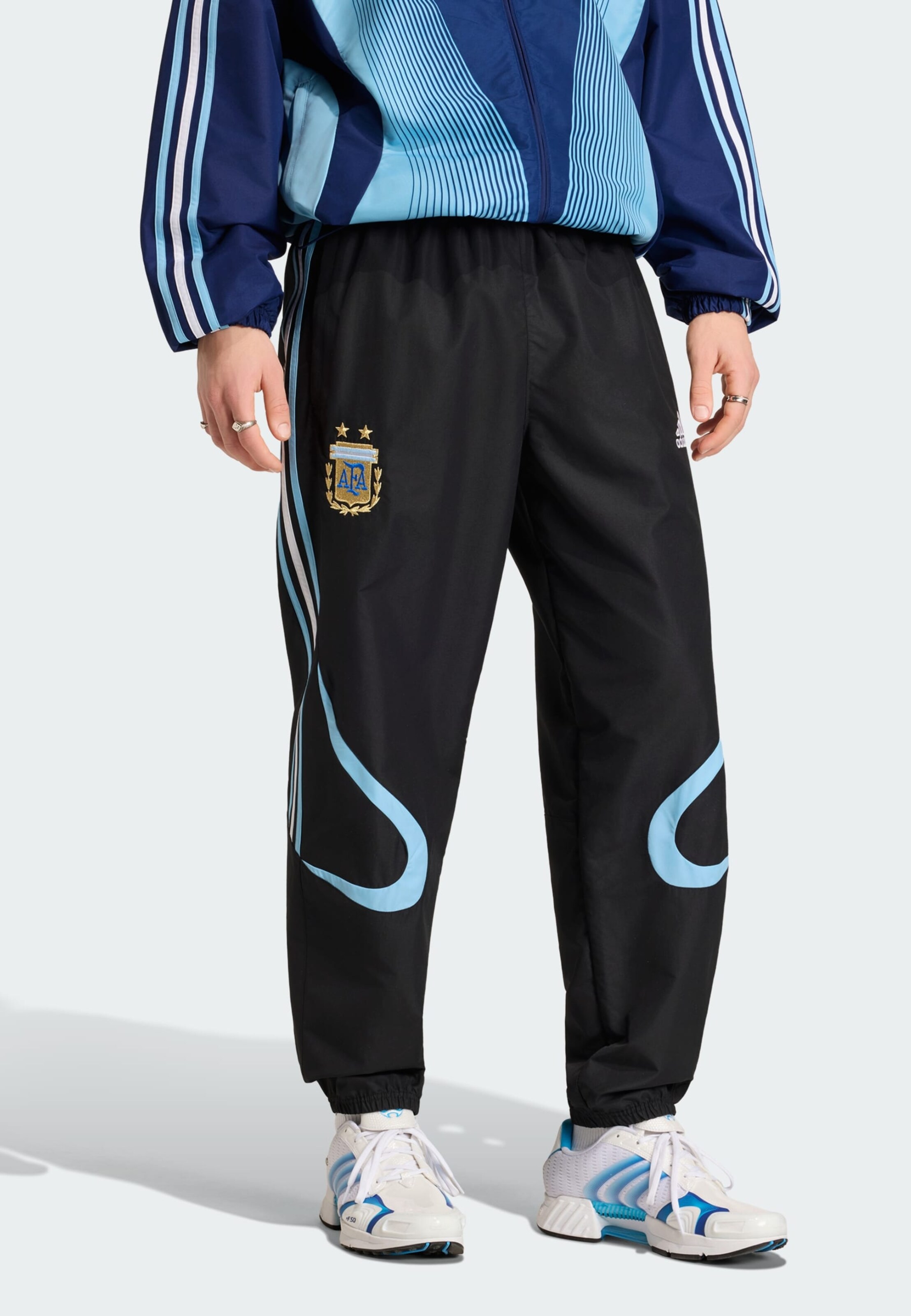 Adidas Performance Штаны для тренировок свободного кроя 'Argentinien 2006' в черном цвете — фото 2