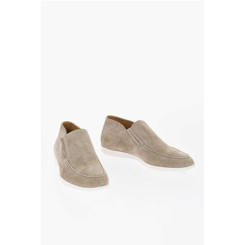 

Замшевые туфли-слипоны с контрастной подошвой Corneliani, Beige