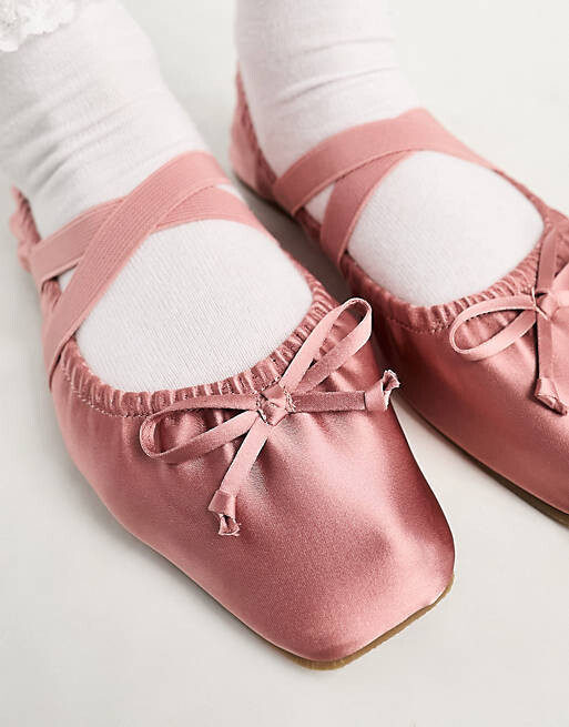 

Розовые балетки со сборками и эластичным ремешком ASOS DESIGN Los Angeles