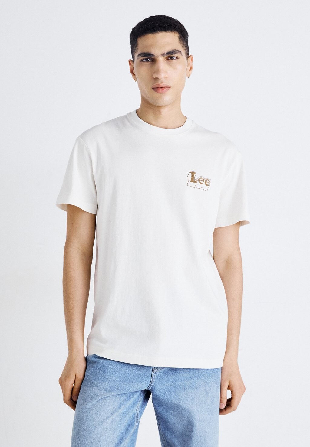 

Простая футболка SUBTLE RELAXED TEE Lee, цвет Ecru