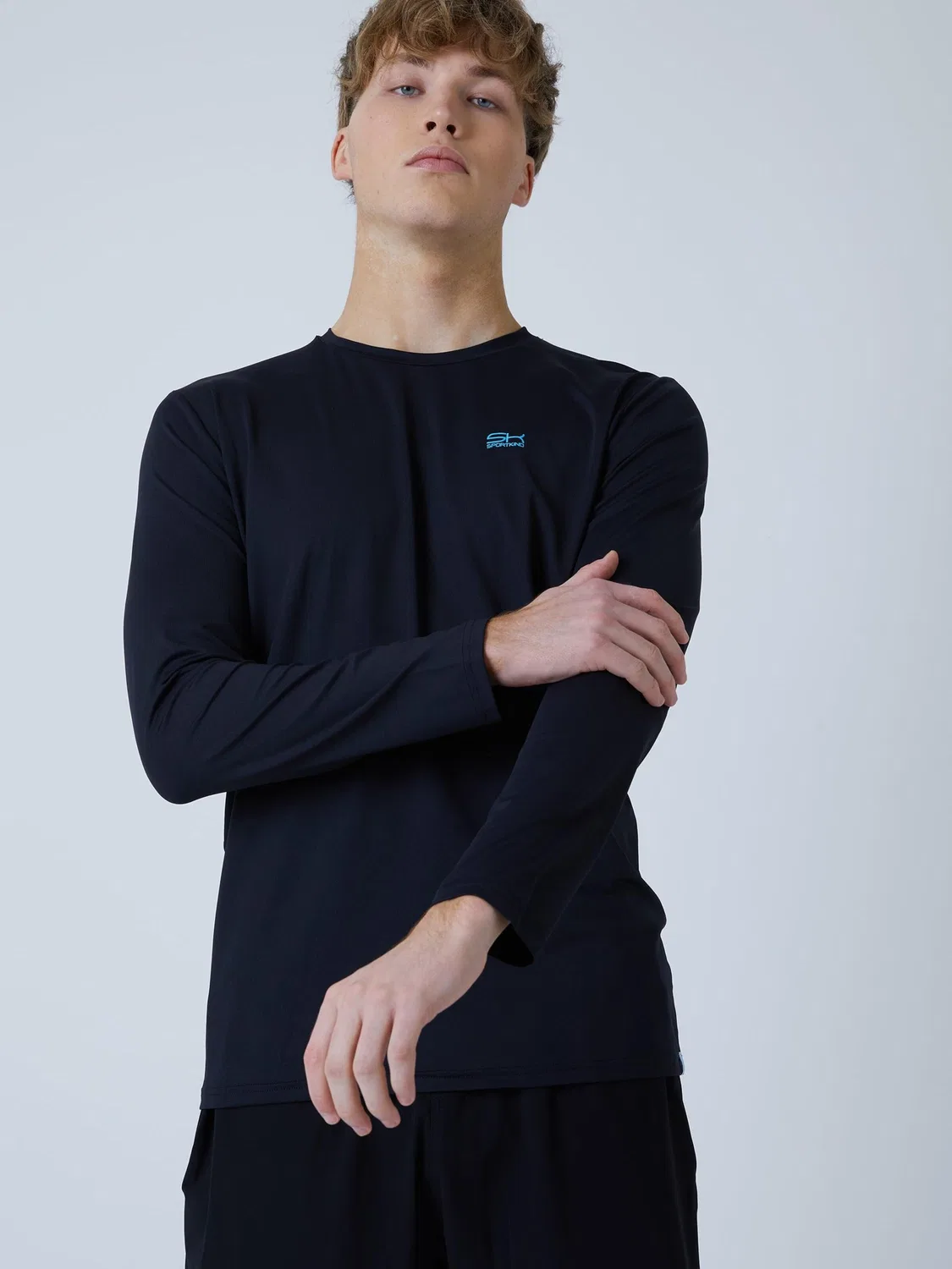 Спортивная футболка Sportkind Performance Shirt с круглым вырезом и длинными рукавами, черная — фото 2