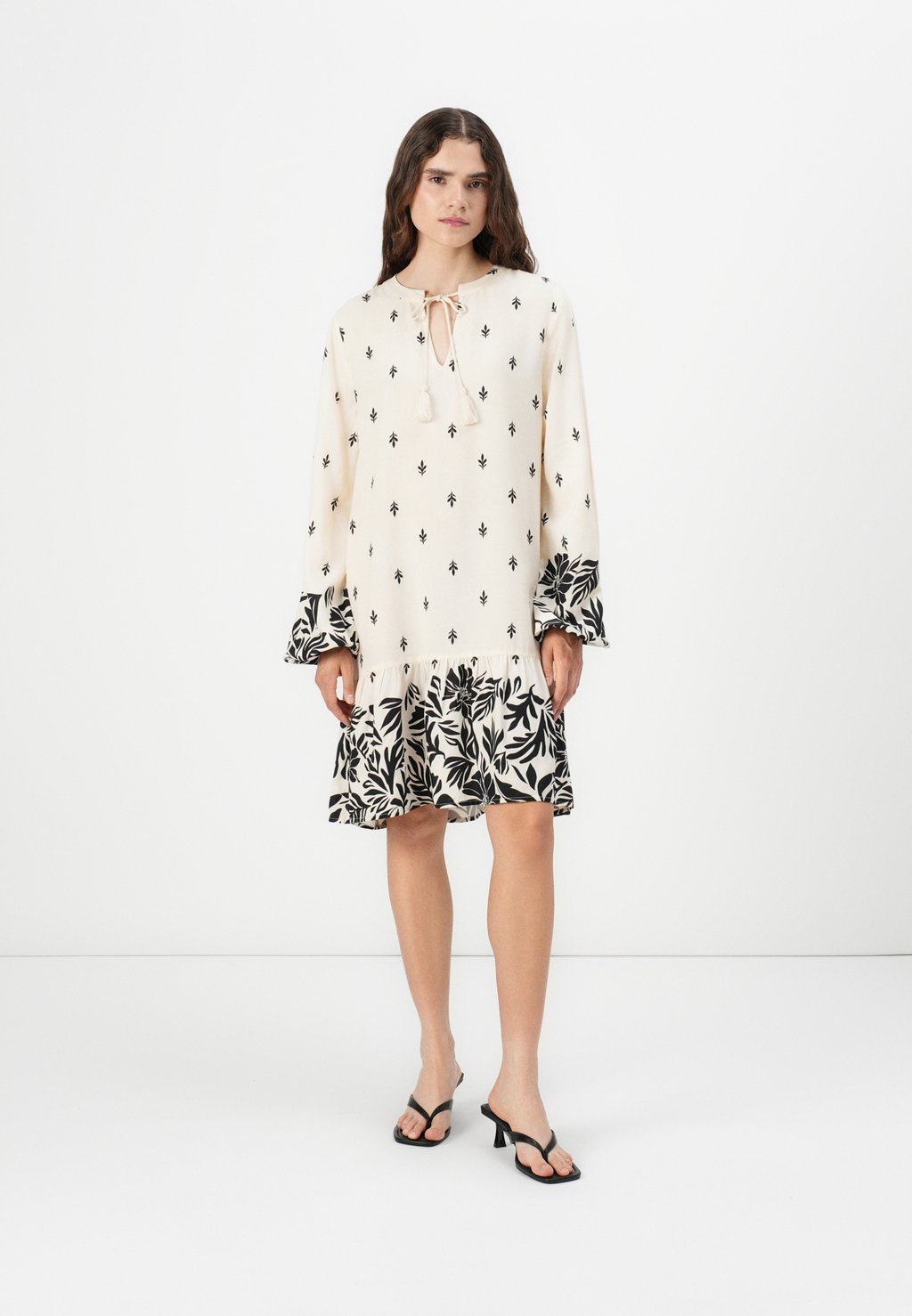 

Повседневное платье MAGGIE LIFE DRESS JDY, кремовый