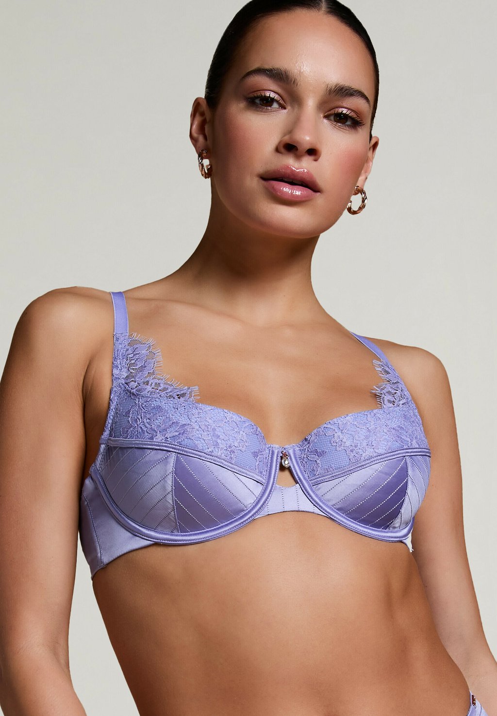 

Бюстгальтер на косточках CHARLIE Hunkemöller, фиолетовый