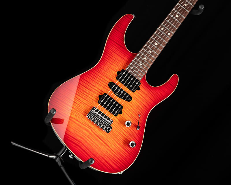 

Электрогитара Suhr Modern Plus HSH with Pau Ferro Fretboard Fireburst